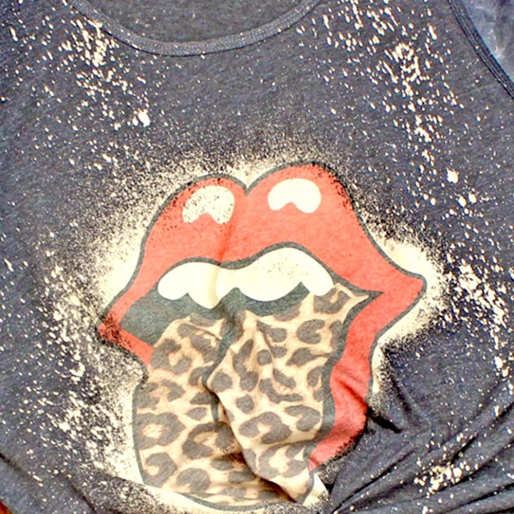 Bleach Dyed Rockin Leopard Tongue Tank NWOT - Picture 5 of 11